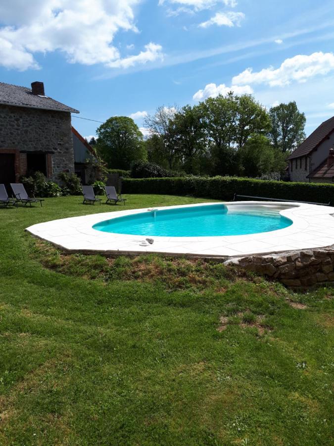 Chez Nathalie Et Jean Claude Hotel Saint-Marc-a-Frongier ภายนอก รูปภาพ
