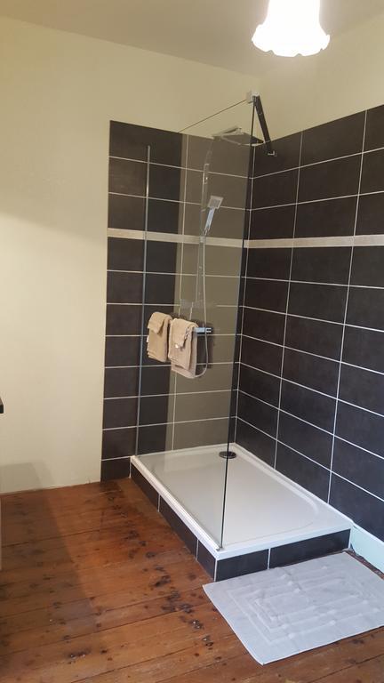 Chez Nathalie Et Jean Claude Hotel Saint-Marc-a-Frongier ภายนอก รูปภาพ